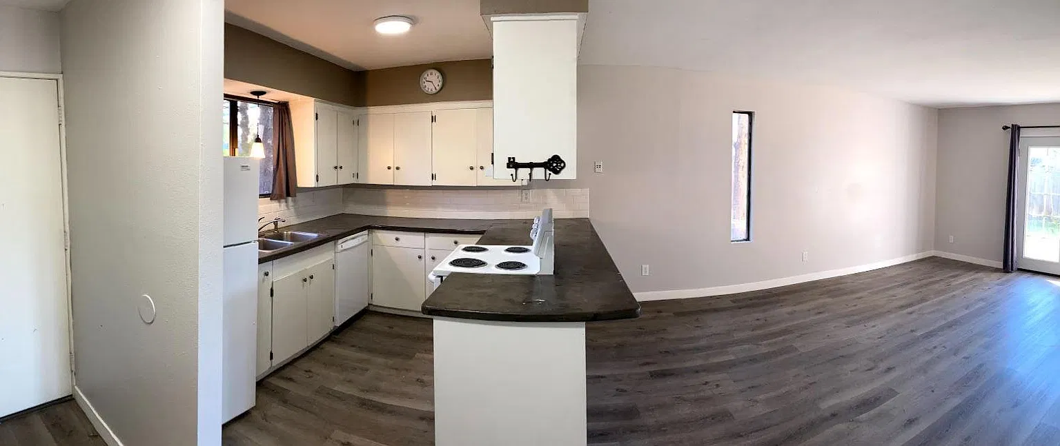 2 bed, 1.5 bath, 1050 sqft, $2,295 — Photo 3
