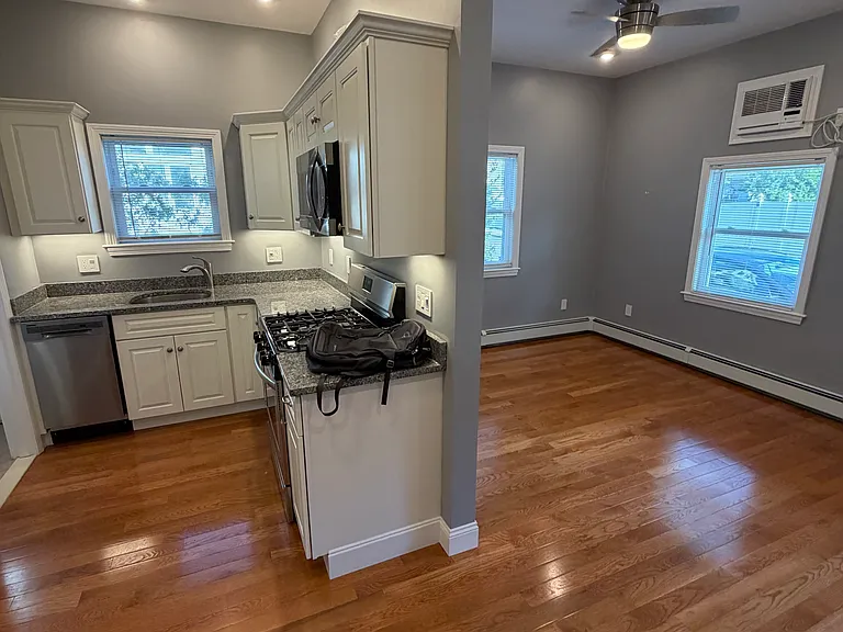 130 Washington St #3 — Photo 28