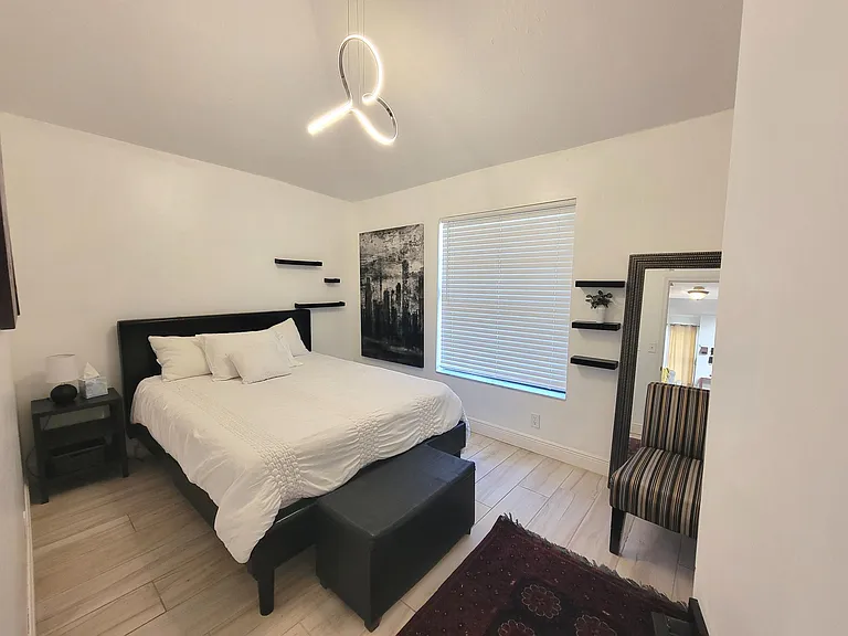 13465 Fountain View Blvd — Photo 27