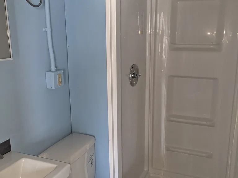 210 W Jackson Ave #3 — Photo 2