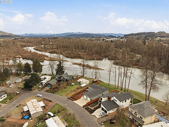 2nd image of 2080 Harbor Dr