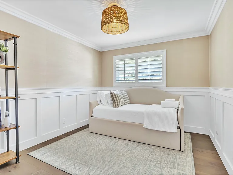 945 Passiflora Ave — Photo 24