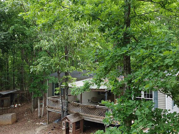 4th image of 598 Ryan Rd