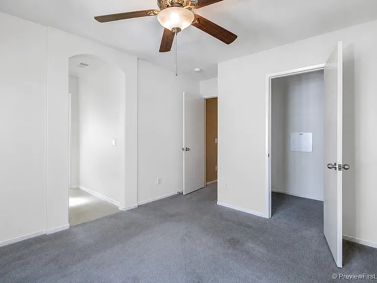1433 Levant Ln #5 — Photo 7