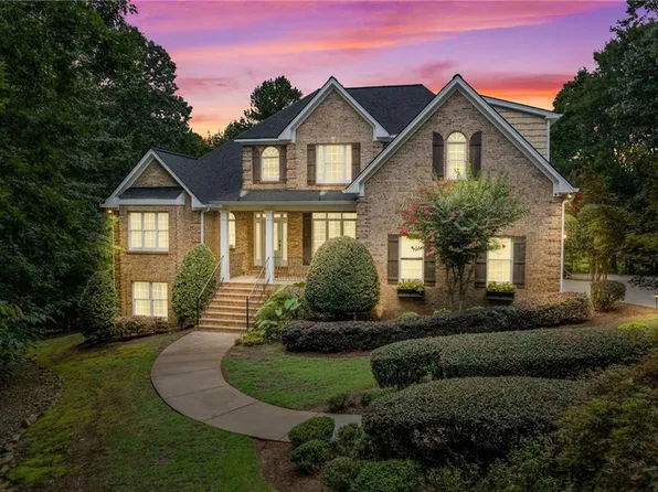 154 Darwish Dr, McDonough, GA 30252