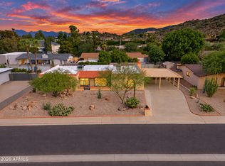 9601 N 35TH Place, Phoenix, AZ 85028