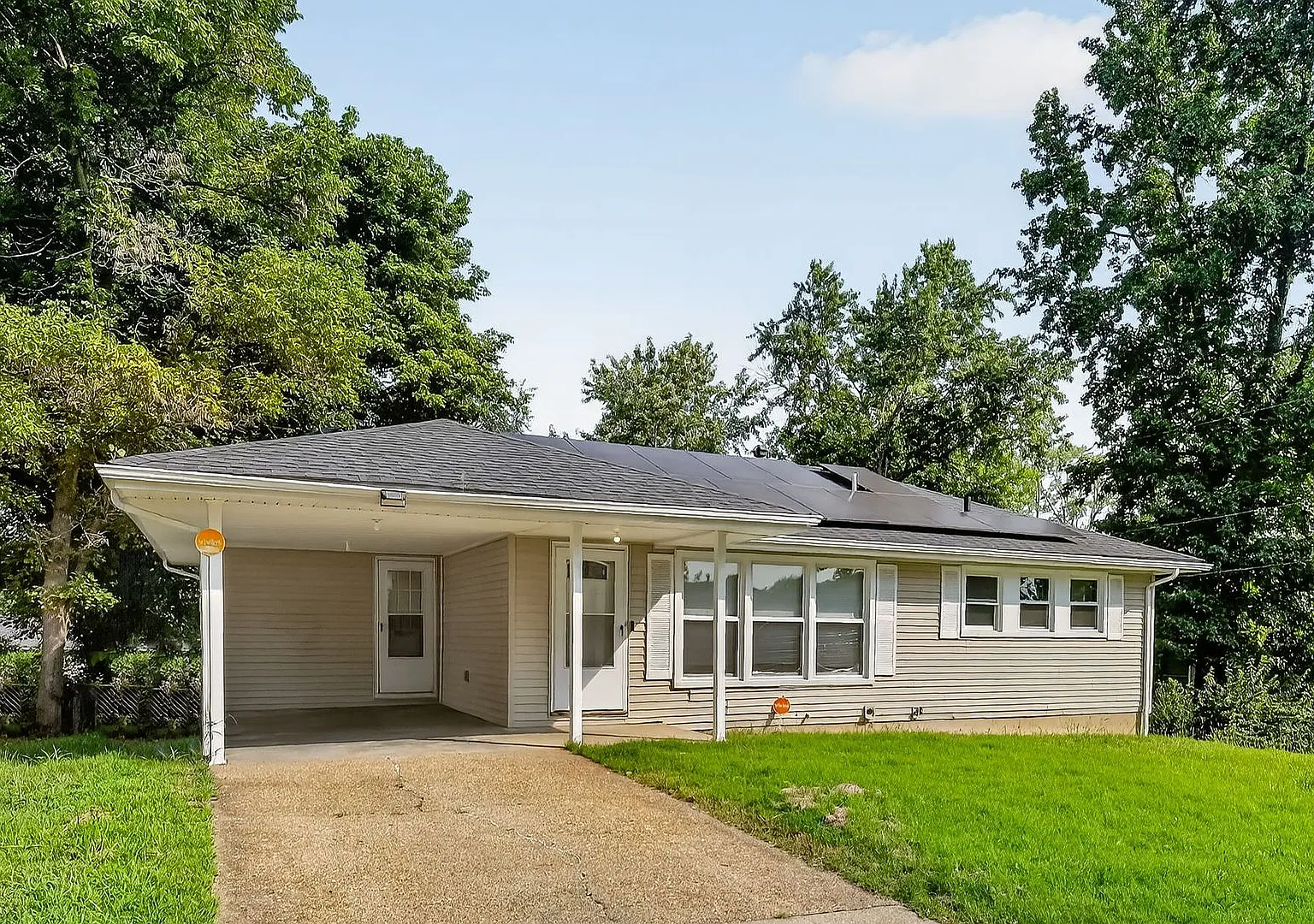 2059 Wilbert Dr 3 Bedroom Home Section 8 Welcome First Month FREE — Photo 3
