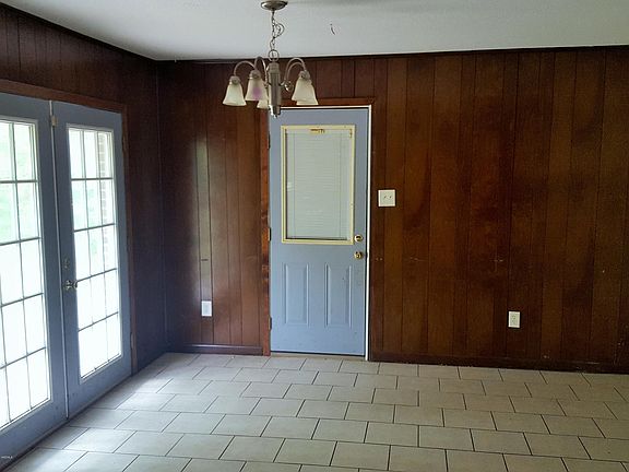 4th image of 4216 Idywood Ave