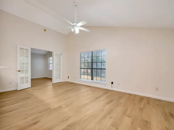 4745 Rose Of Sharon Ln, Fort Worth, TX 76137