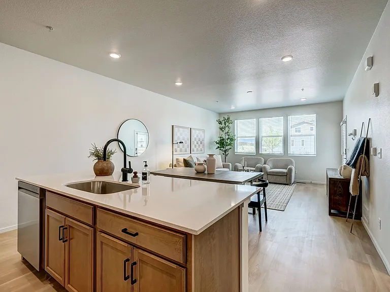 Bloom Rental Living — Photo 8