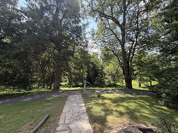 4th image of 3958 Old Columbia Pike