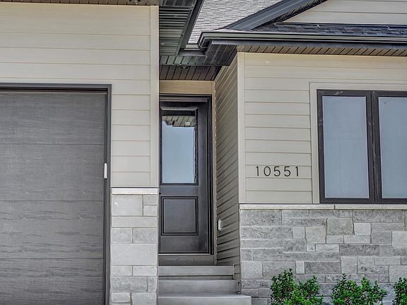 4th image of 10551 Majestic Ln