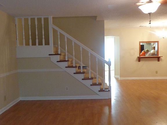 GR looking across DR to Kit