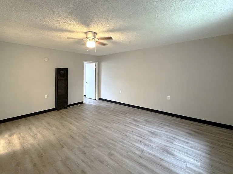Haven on Canal Apartments — Photo 21
