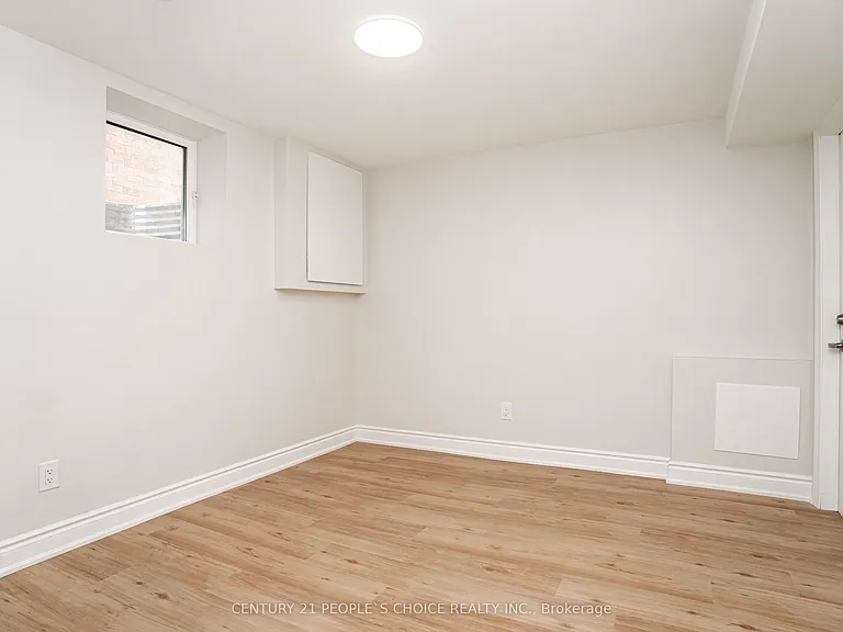3476 Kelso Cres — Photo 13