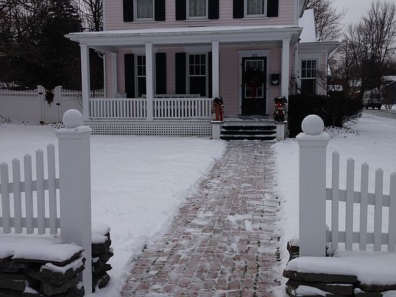 2nd image of 300 Clinton St