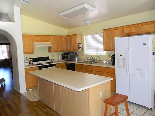 5th image of 7626 S Sugarberry Dr