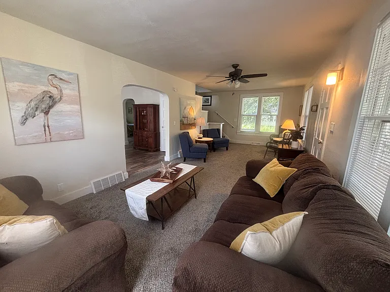 1321 N Brookfield St — Photo 5