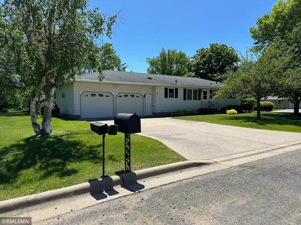 151 3rd St N, Sauk Centre, MN 56378