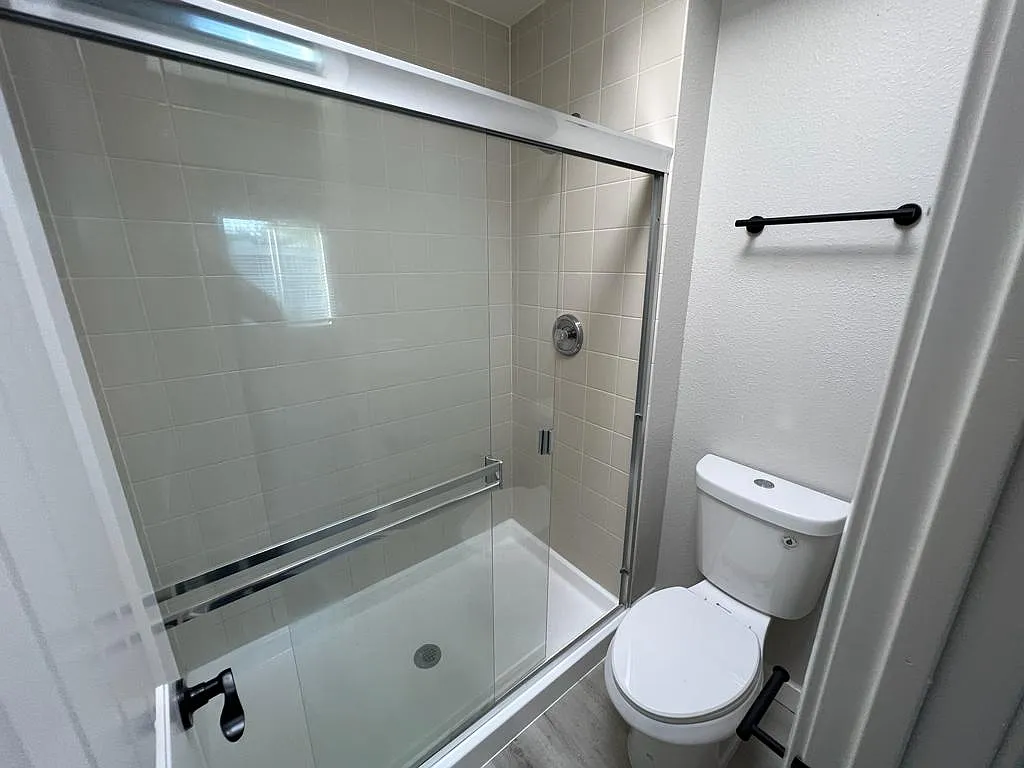 2 bed, $2,795 — Photo 2