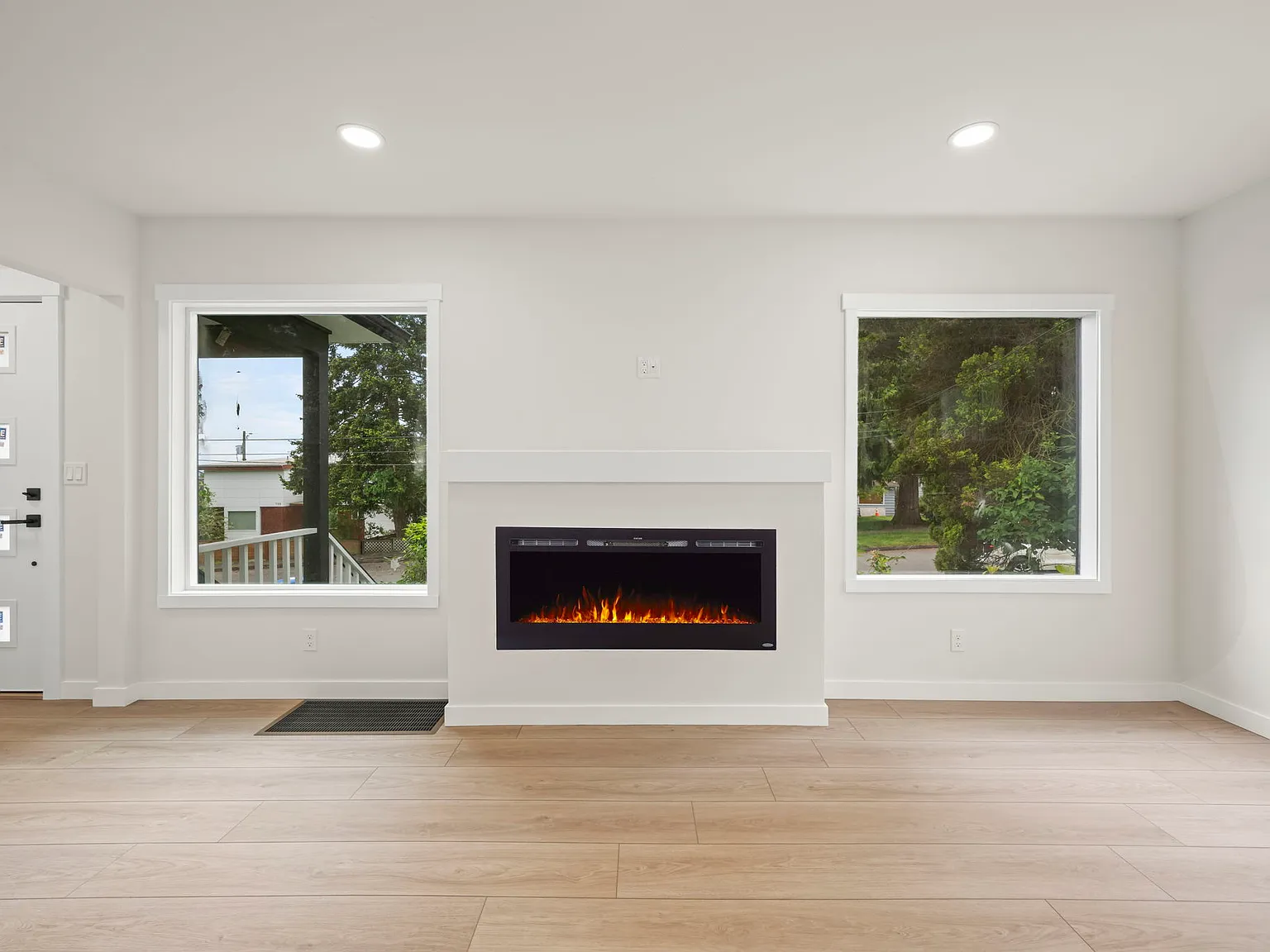 3 bed, 1465 sqft, $3,300 — Photo 2