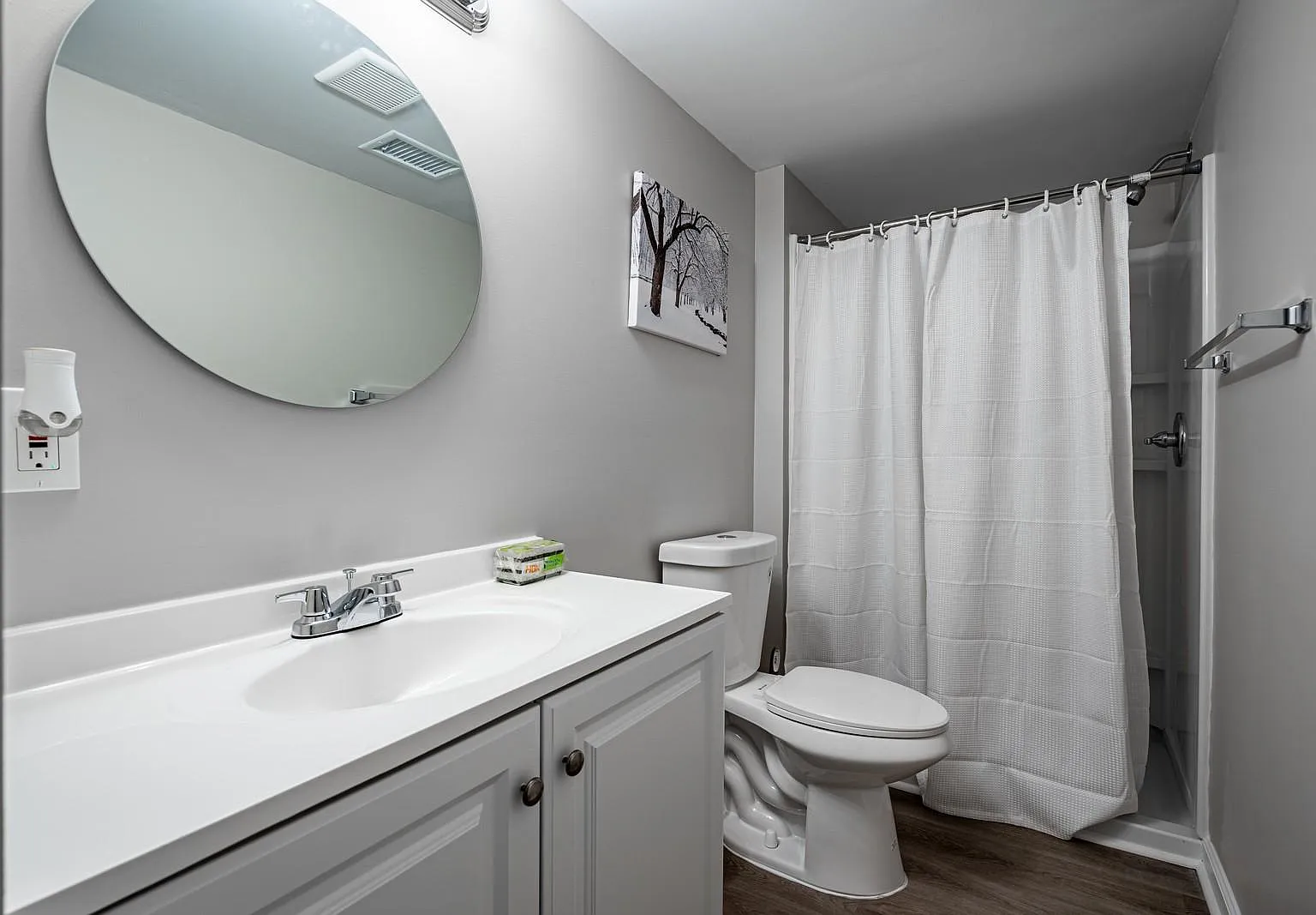 4 bed, 4.0 bath, 1080 sqft, $693 — Photo 3