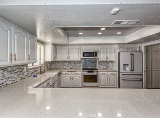 12953 Casco Rd, Apple Valley, CA 92308