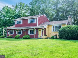 10 Windsor Dr, West Windsor, NJ 08550