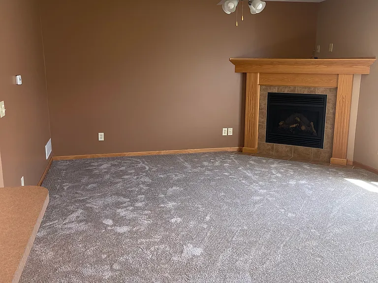 3505 Grainger Pkwy — Photo 10