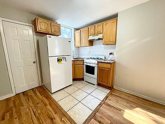 2nd image of 43-08 25th Ave #2Z