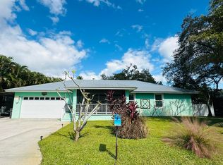 2415 Laurel Ln, Palm Beach Gardens, FL 33410