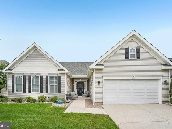 13 Kristian Dr, Sicklerville, NJ 08081