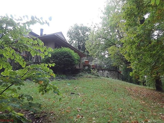 4th image of 1110 Oakwood Ave