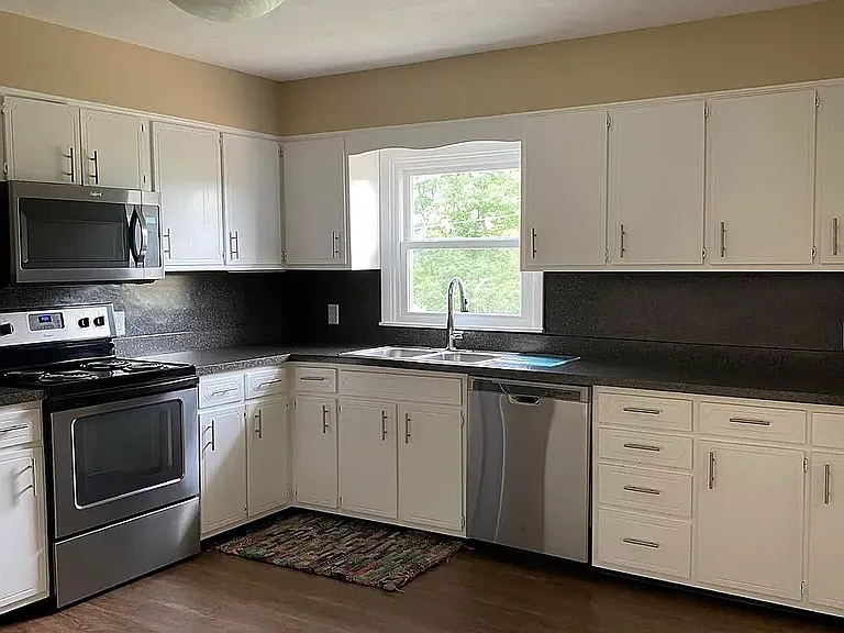 2771 Old Hill Rd — Photo 5