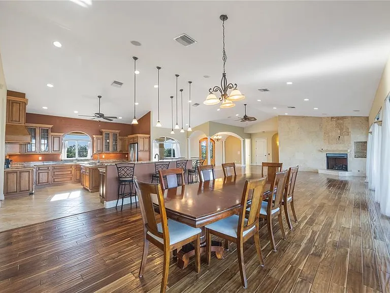 736 Pruitt Dr — Photo 10