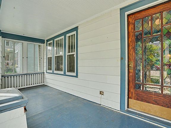 3rd image of 275 Nevada St