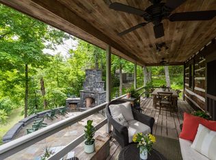 363 Kellwood Ln, Staunton, VA 24401