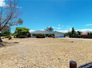 13945 Iroquois Rd, Apple Valley, CA 92307