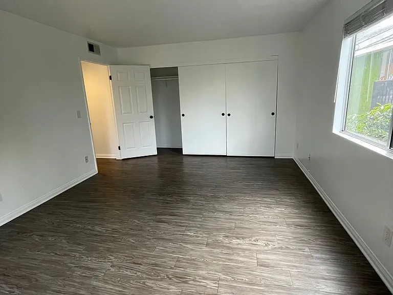 3101 Eagle Rock Blvd — Photo 43