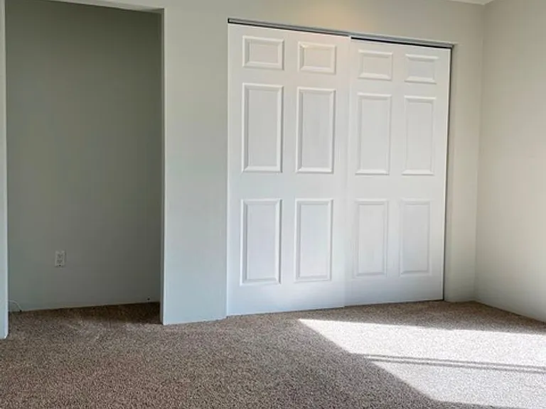 772 W Oregon Ave — Photo 11