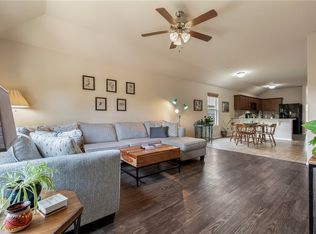 1310 S Kingfisher Ln, Fayetteville, AR 72701