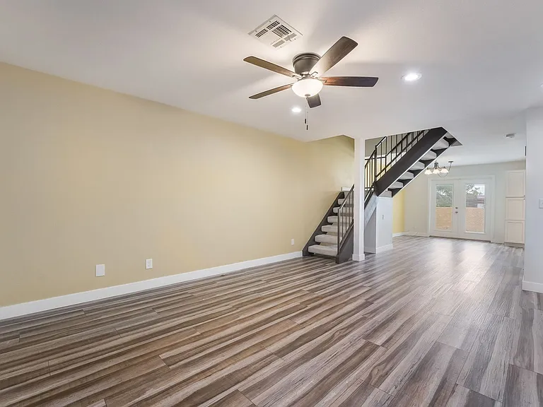 3949 S Torrey Pines Dr — Photo 32