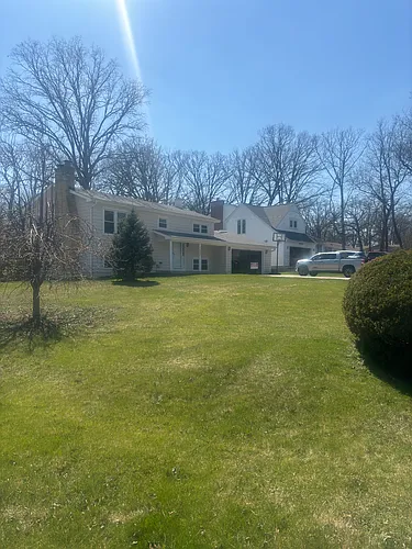 27W327 Manchester Rd Photo 1