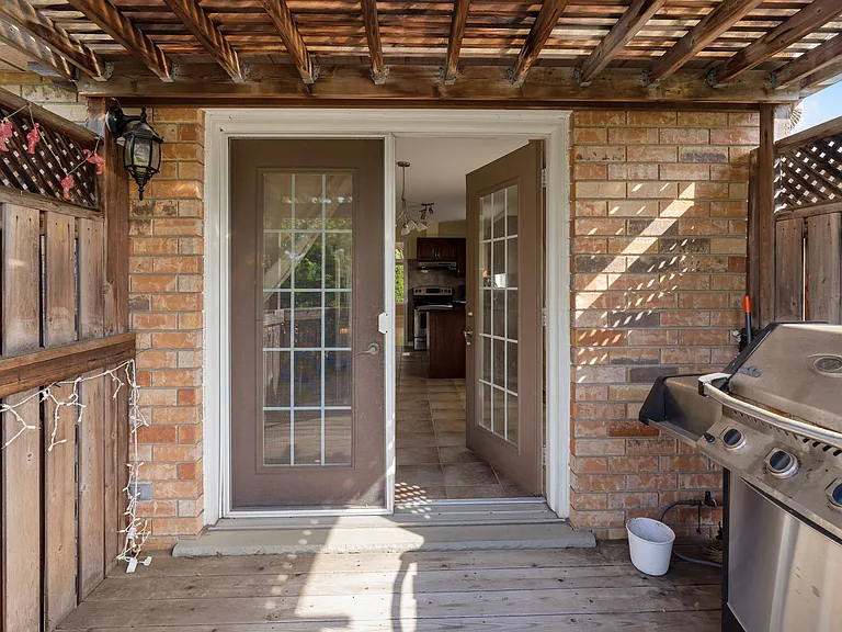 49 Logan Ct #UL - 49 LOGAN CRT — Photo 27