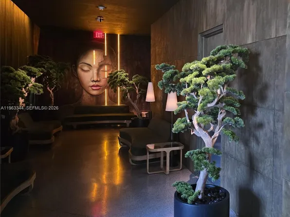 159 NE 6th St APT 3311, Miami, FL 33132