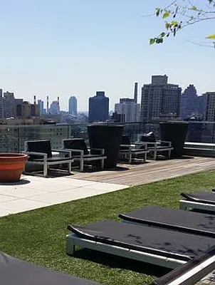 Sold by R New York | media 11