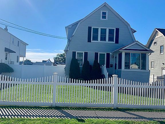 2nd image of 104 Rhame Ave