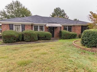 809 Lincoln Dr, Phenix City, AL 36869