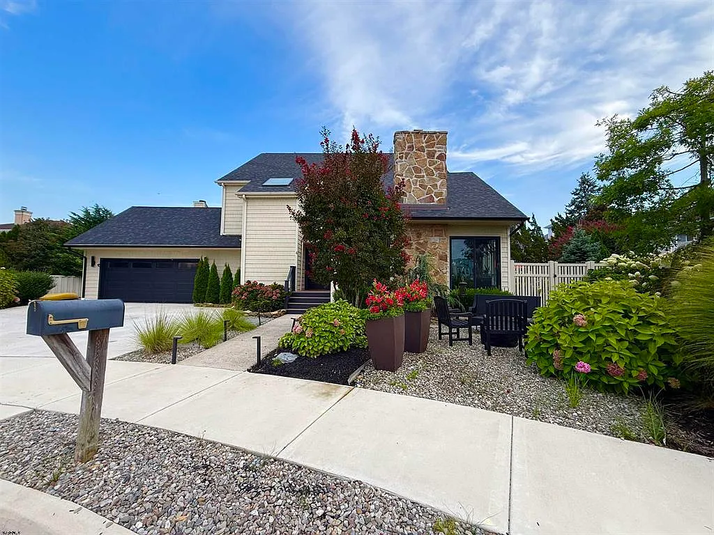 5 bed, 3.5 bath, 3080 sqft, $3,300 — Photo 4
