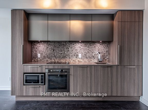 4th image of 85 Wood St Unit 1617